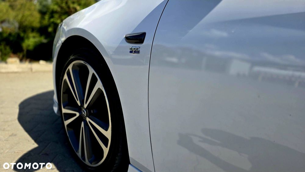 Opel Insignia CT 1.6 T Exclusive S&S - 20