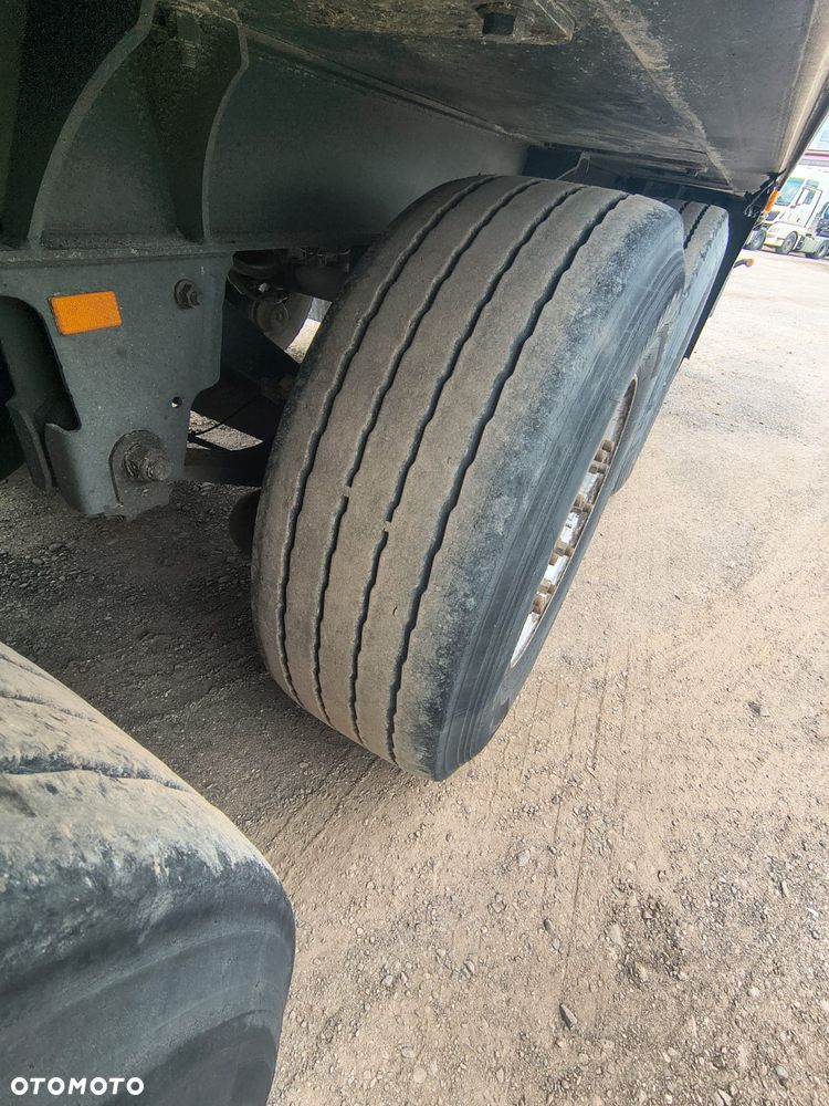 Schmitz Cargobull sko24 - 10