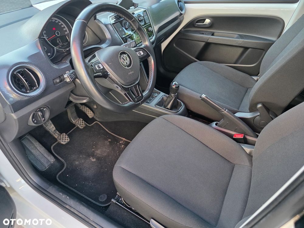 Volkswagen up! 1.0 high - 8