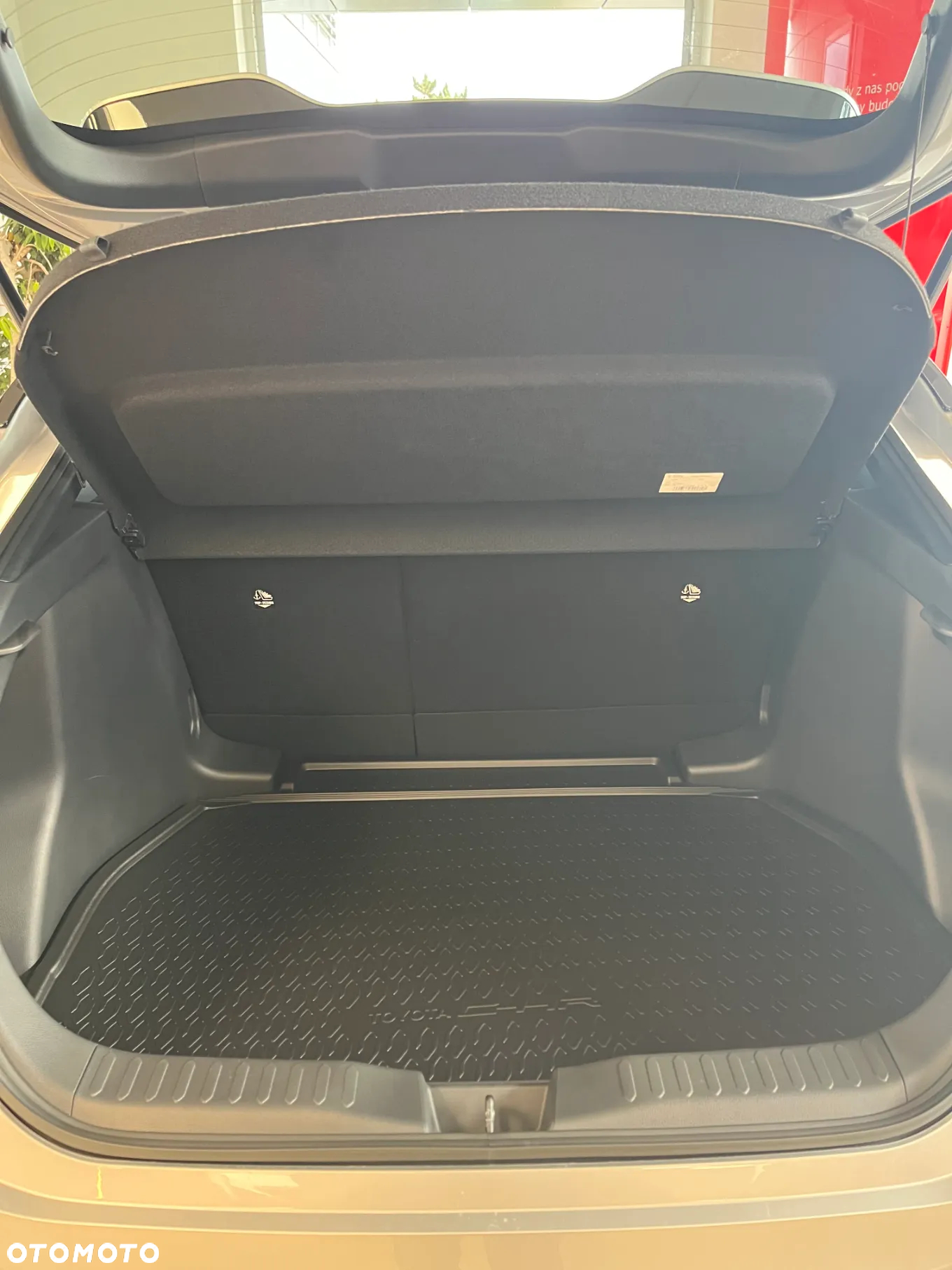 Toyota C-HR 1.8 Hybrid Comfort - 16