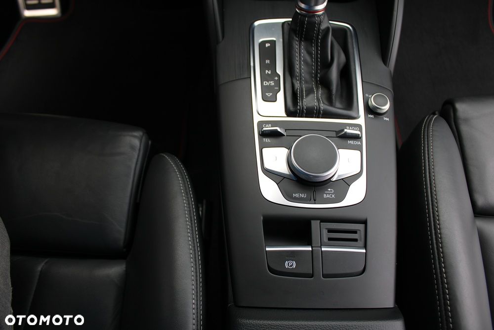 Audi S3 2.0 TFSI Quattro S tronic - 33