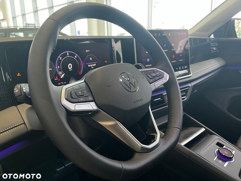 Volkswagen Tiguan - 8