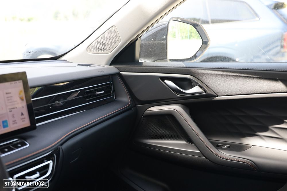 MG HS 1.5 Plug-in Hybrid Luxury - 12