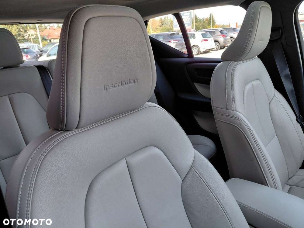 Volvo XC 40 - 18