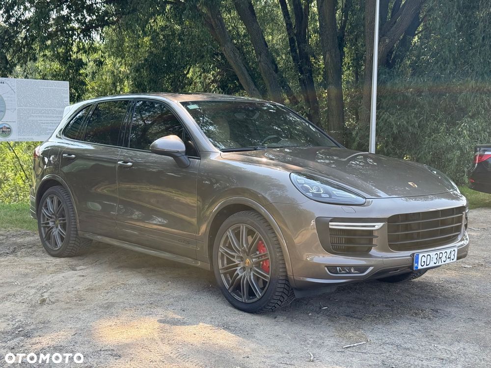 Porsche Cayenne GTS Tiptronic S - 2