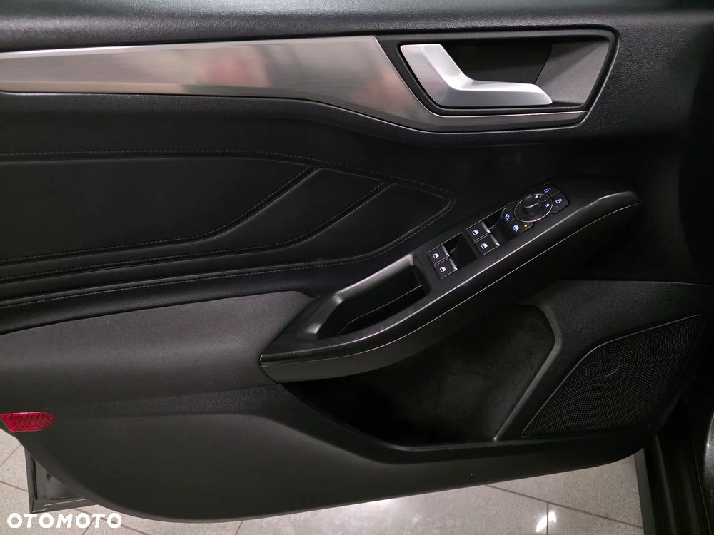 Ford Focus 1.5 EcoBlue Titanium X - 22