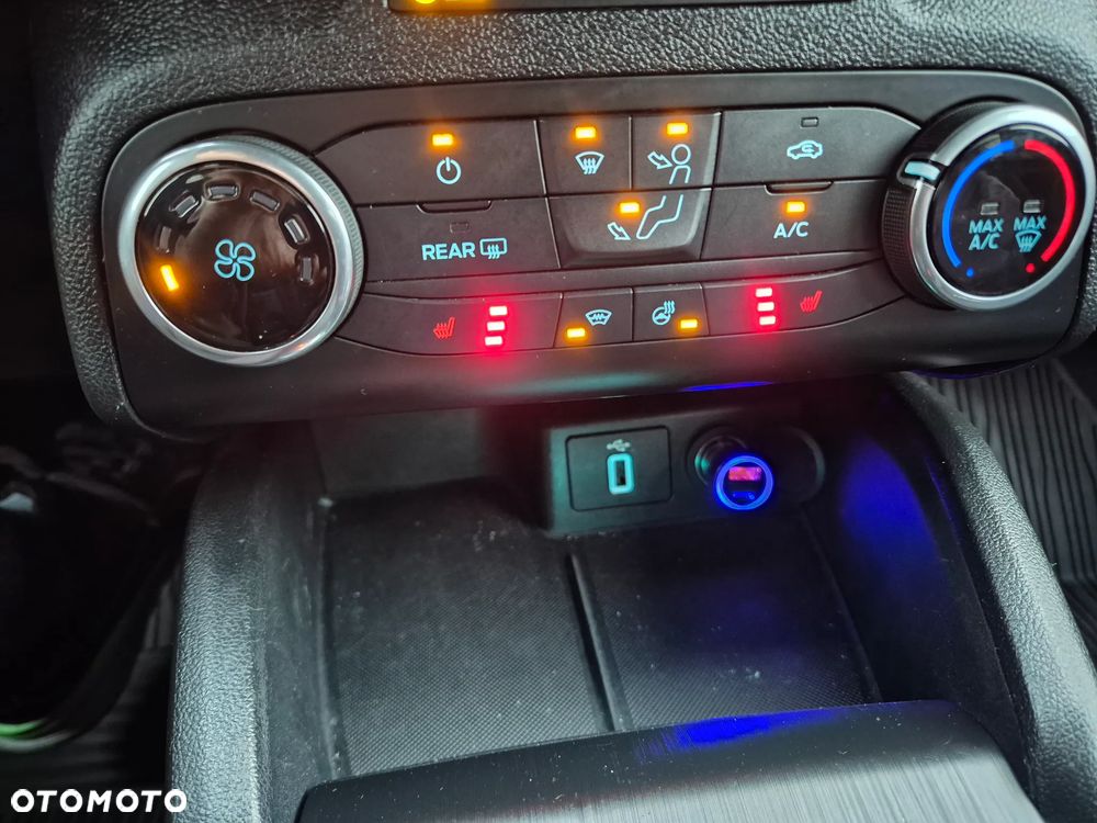 Ford Focus 2.0 EcoBlue ST-Line - 29