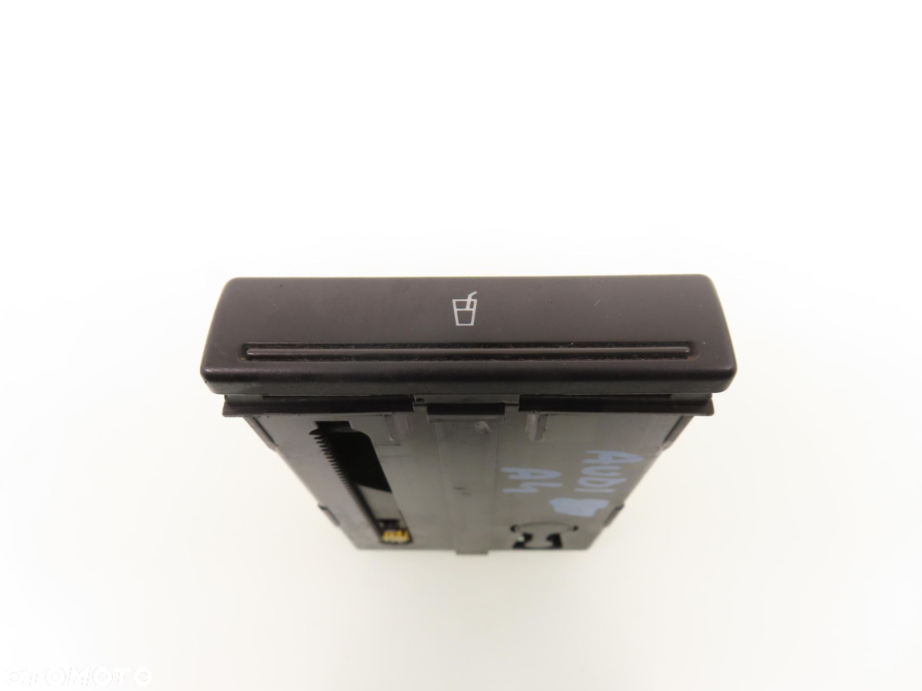UCHWYT NA NAPOJE AUDI A4 B5 8D0862534A - 1