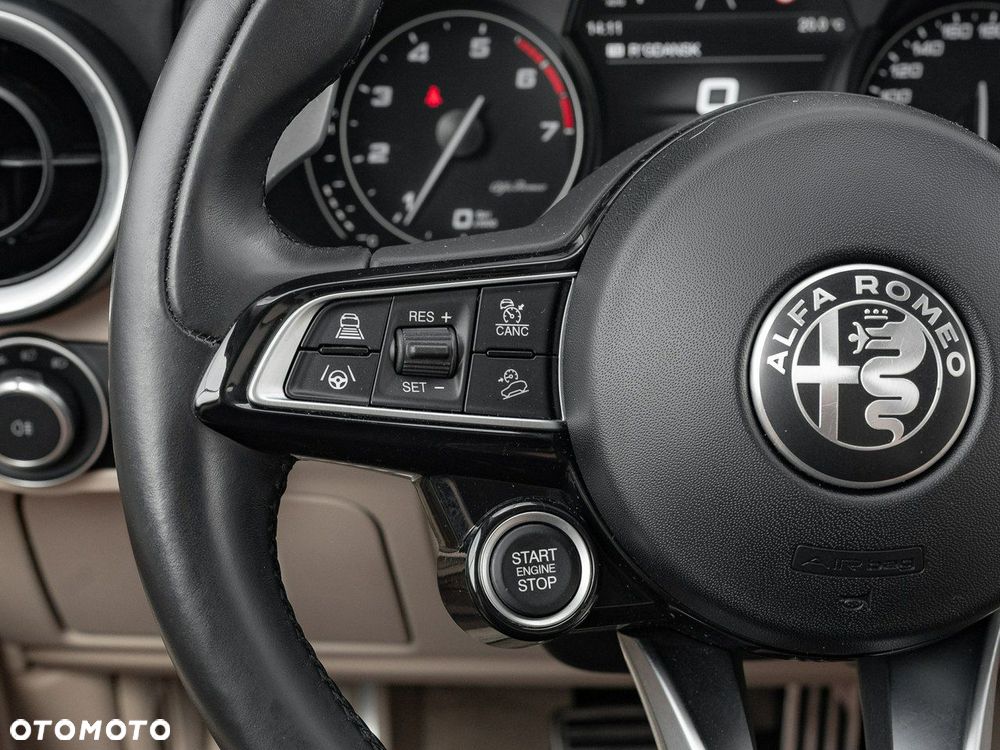 Alfa Romeo Stelvio 2.0 Turbo 6C Villa D'este Q4 - 18