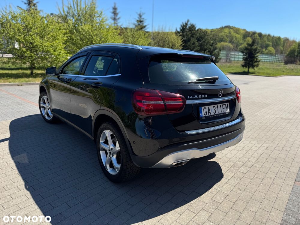 Mercedes-Benz GLA 200 7G-DCT - 6