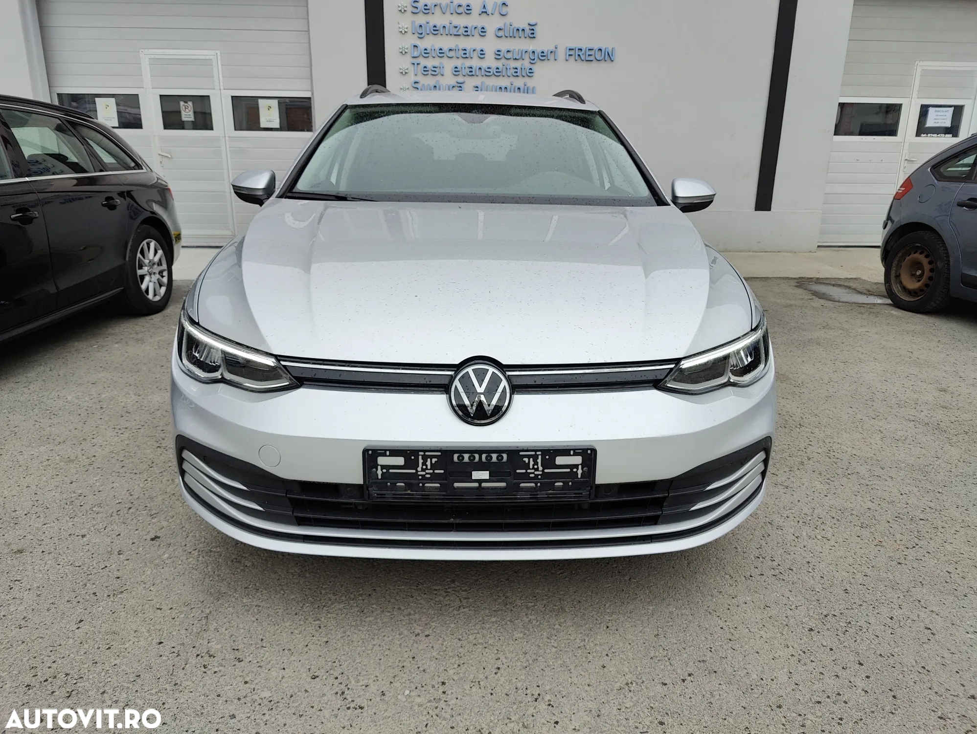 Volkswagen Golf - 6