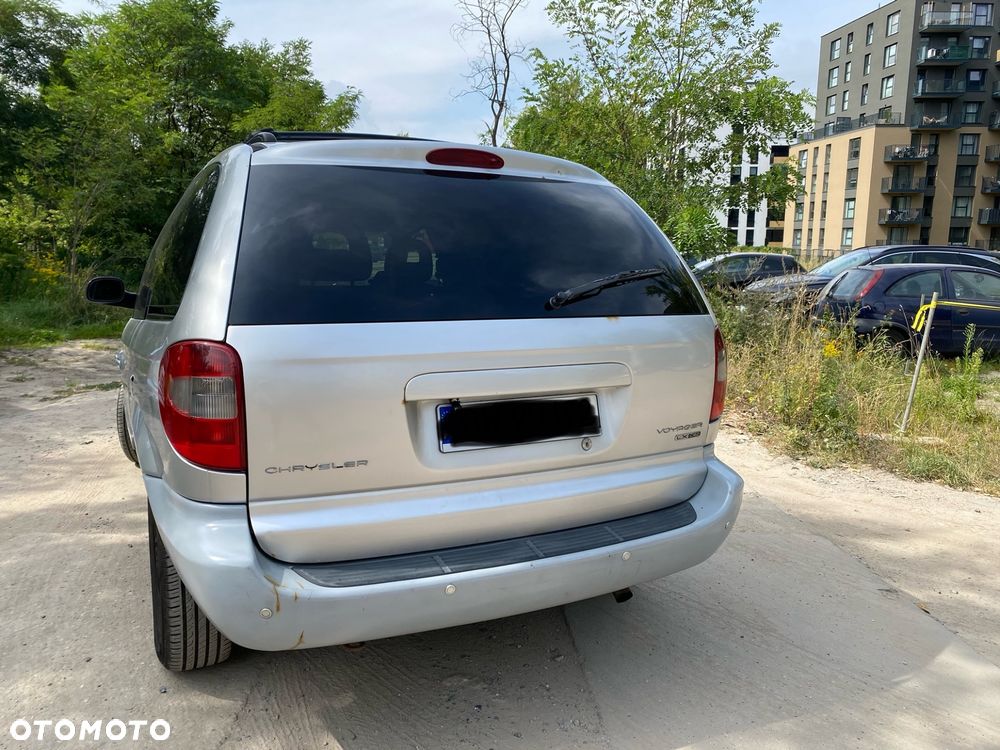 Chrysler Voyager 2.8 LX CRD - 4