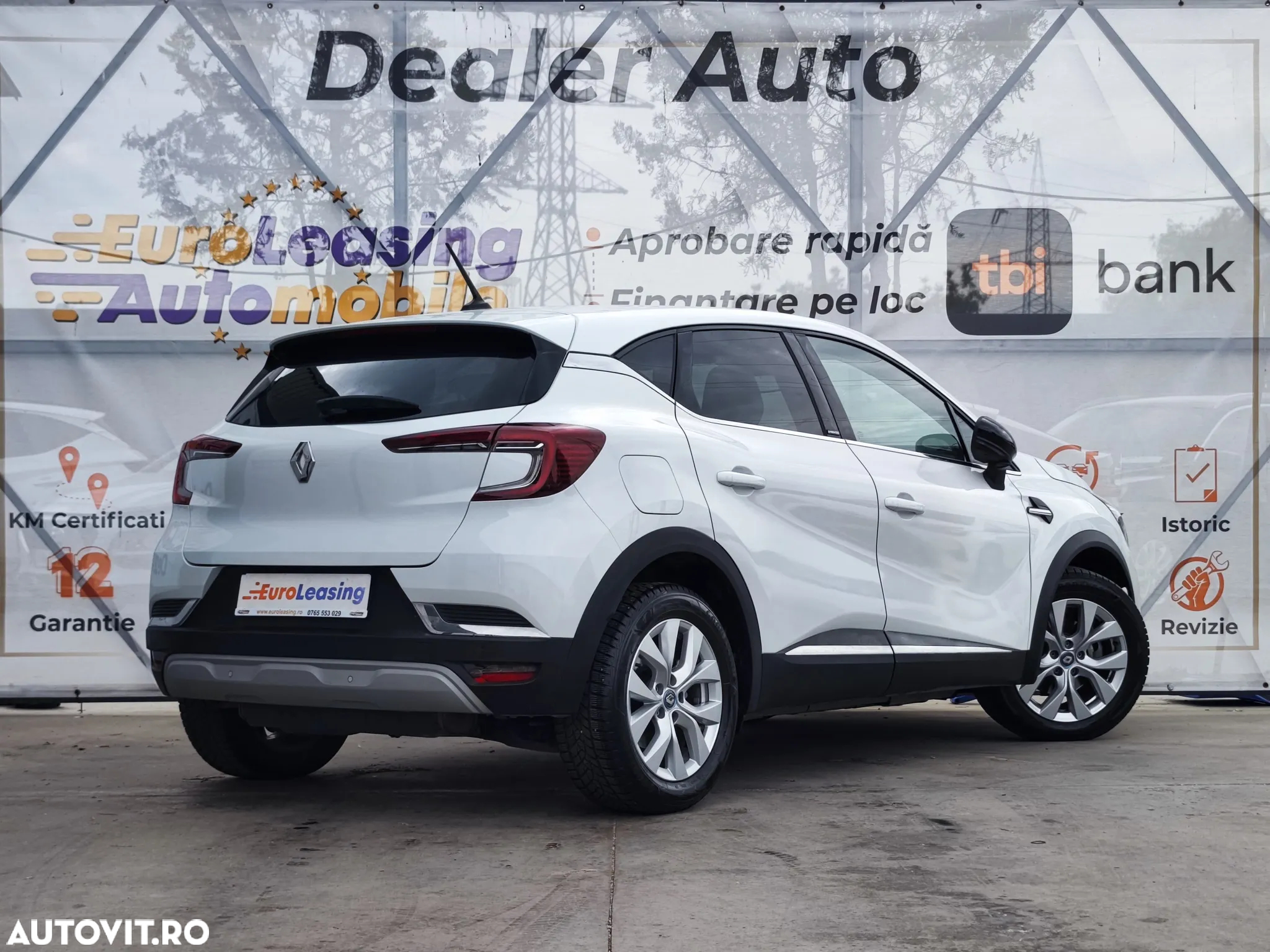 Renault Captur E-TECH PLUG-in 160 INTENS - 6