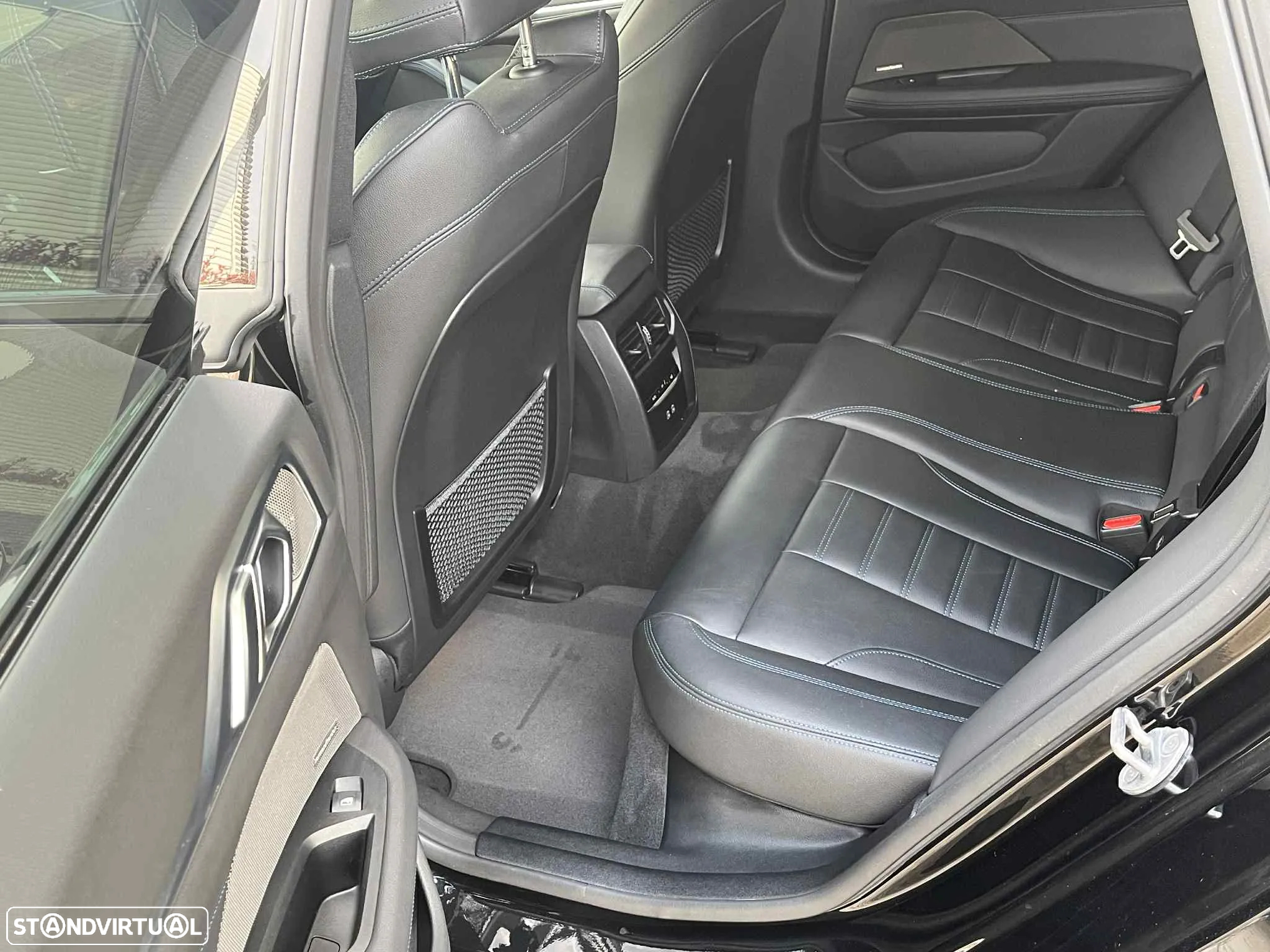 BMW i4 M50 - 36