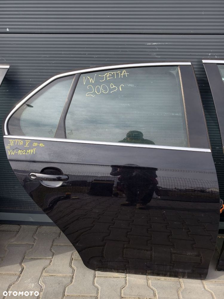 4szt W-wa VW JETTA V / GOLF V DRZWI - 3