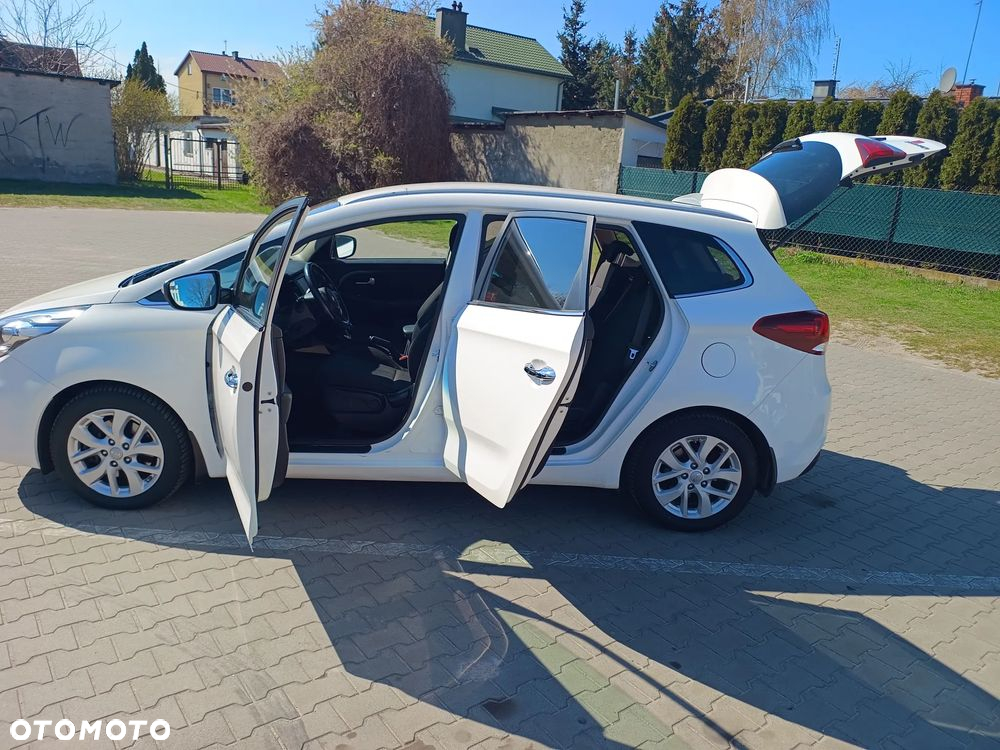 Kia Carens 1.7 CRDi L - 9