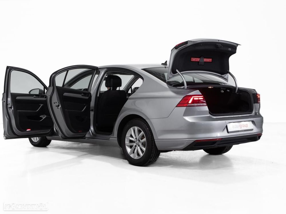 VW Passat 1.6 TDI Business DSG - 5
