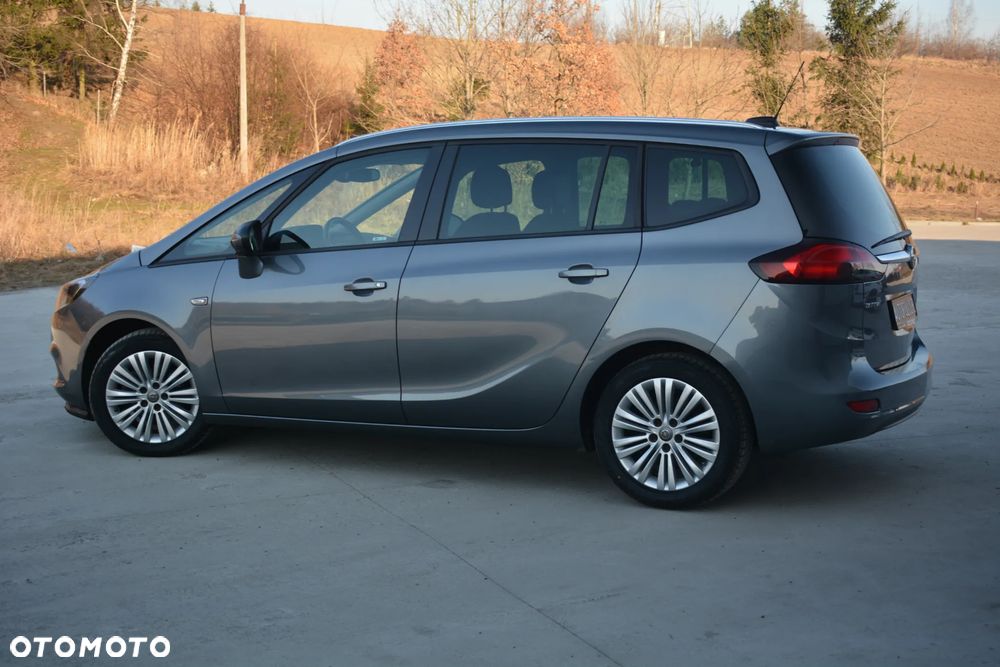 Opel Zafira - 20
