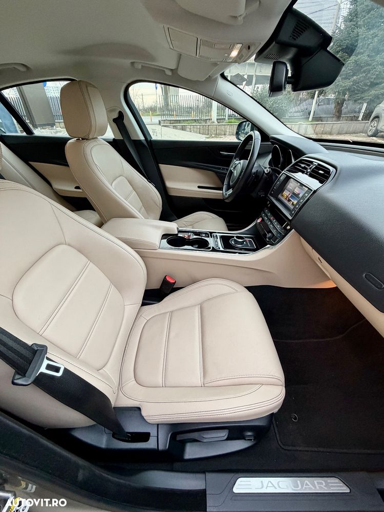 Jaguar XE E-Performance Aut. Prestige - 10