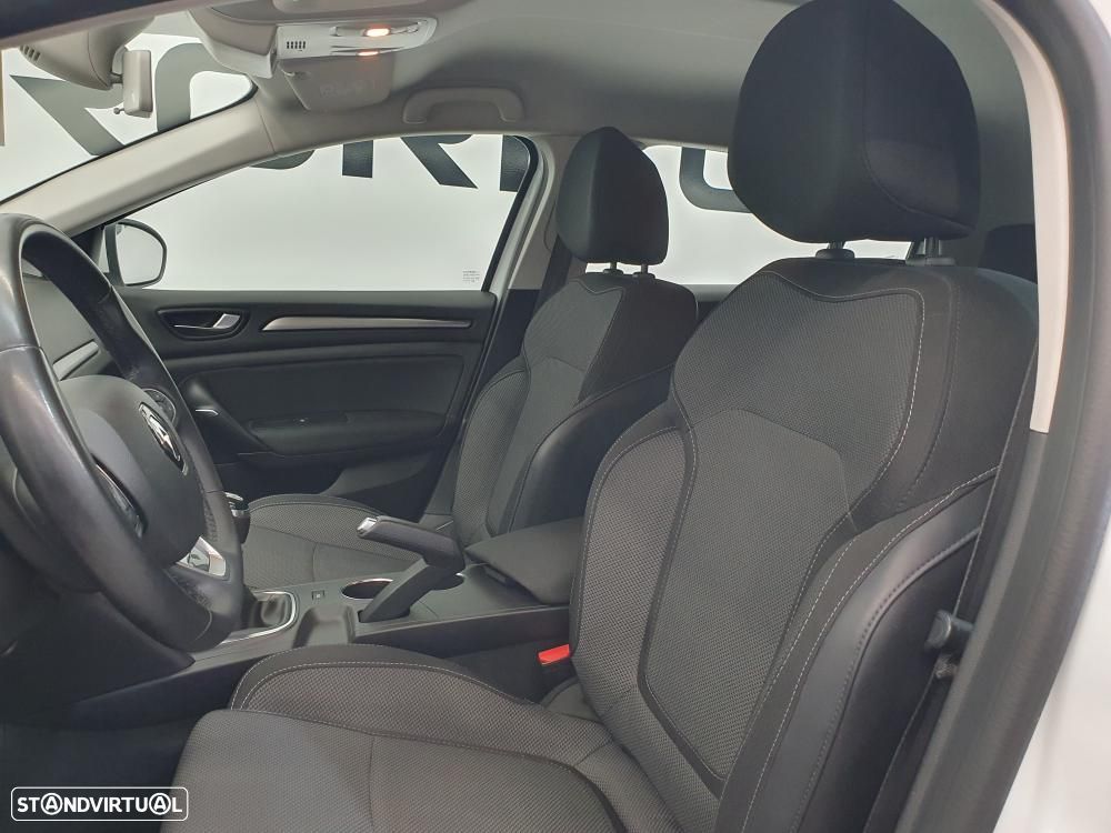 Renault Mégane 1.5 Blue dCi Zen - 12