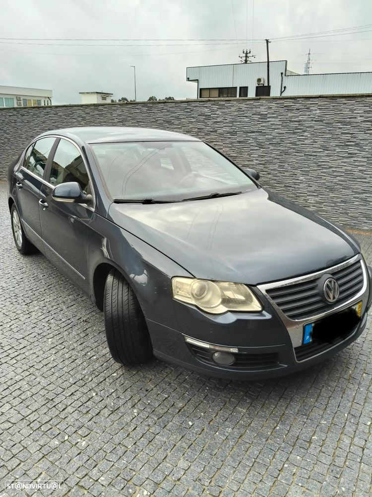 VW Passat 1.9 TDi Confortline - 1