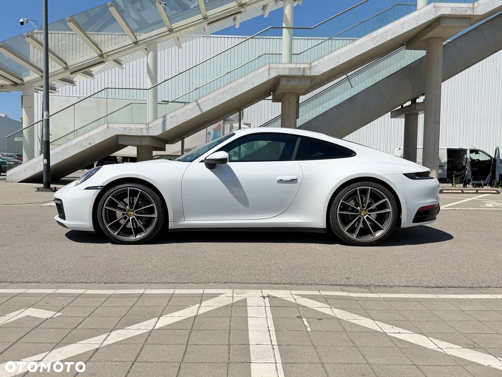 Porsche 911 Carrera 4 PDK - 8