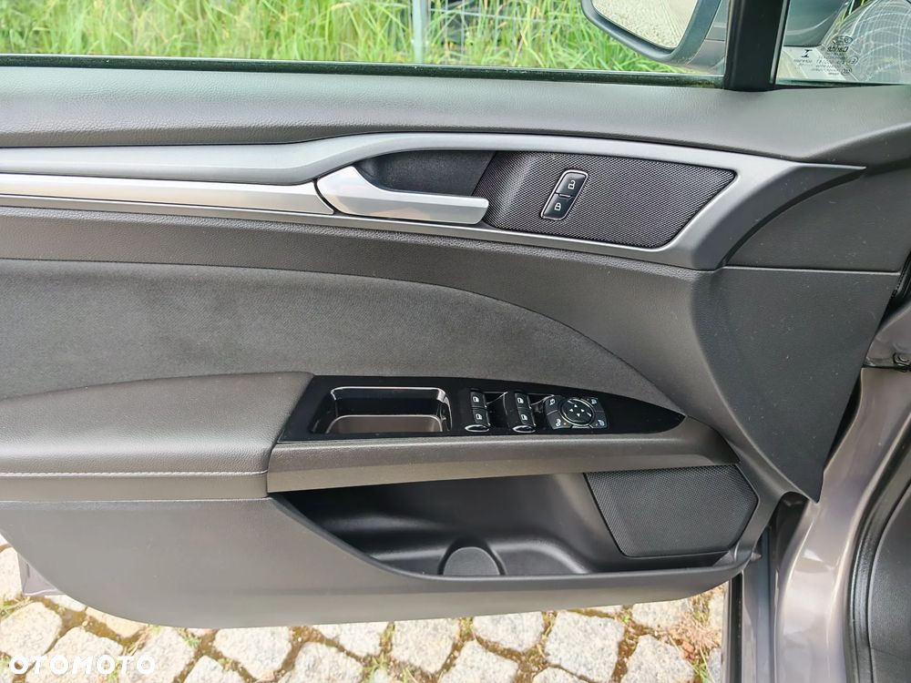 Ford Mondeo 1.5 EcoBoost Titanium - 30