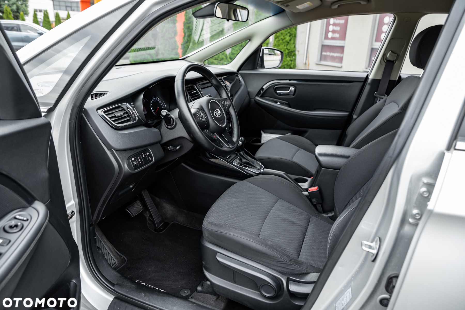 Kia Carens 1.7 CRDi L - 20