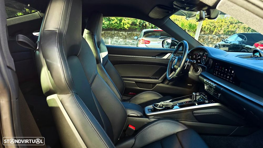 Porsche 911 (992) Carrera PDK - 26