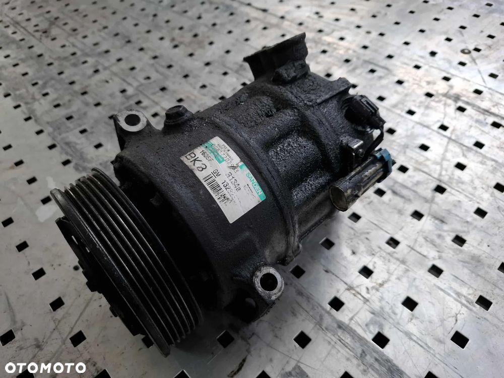 KOMPRESOR SPRĘŻARKA KLIMATYZACJI OPEL INSIGNIA A I 2,0 CDTI 13232307 - 1