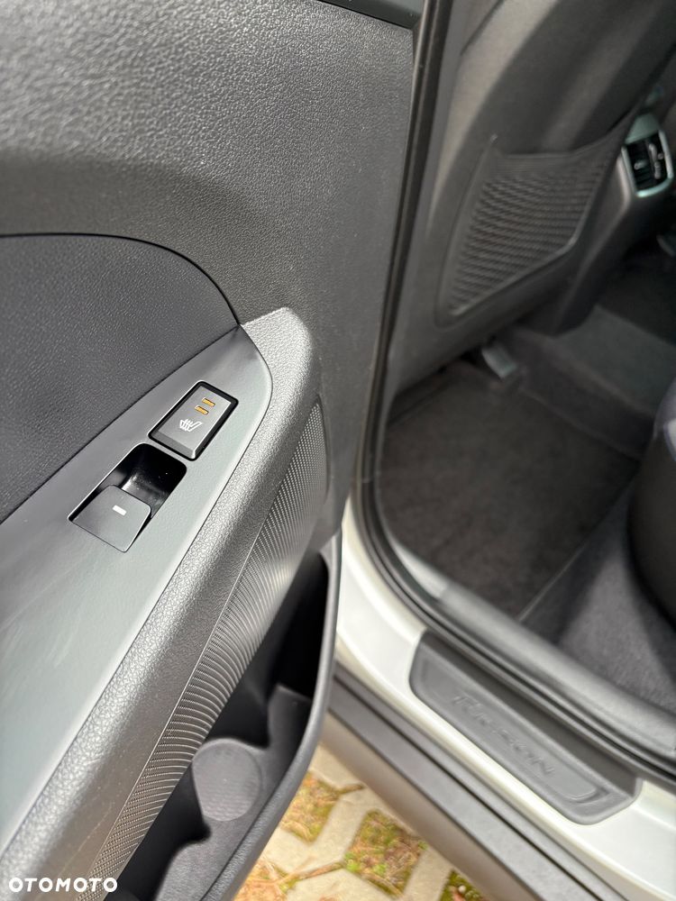 Hyundai Tucson 1.6 GDi Comfort 2WD - 24