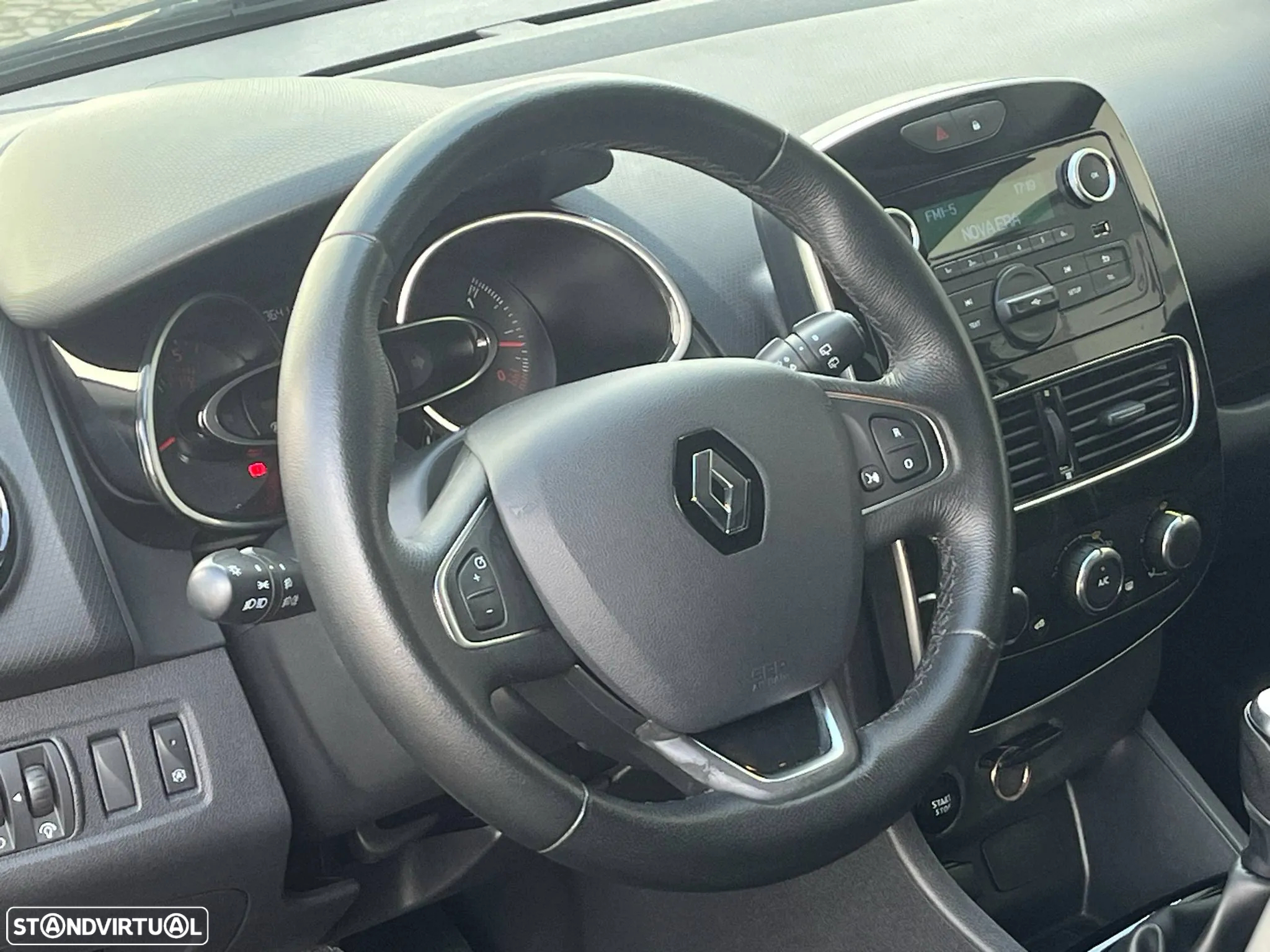 Renault Clio IV Van 1.5 dCi 90cv - 9