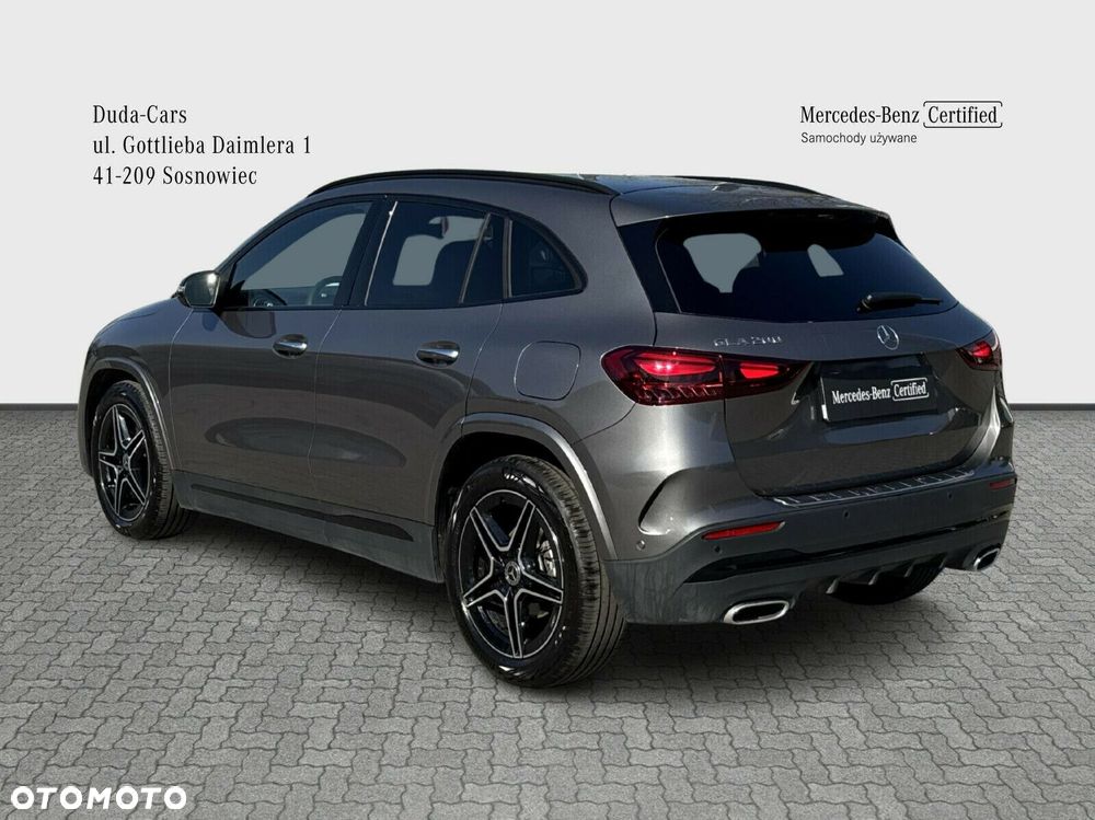 Mercedes-Benz GLA 200 AMG Line - 9