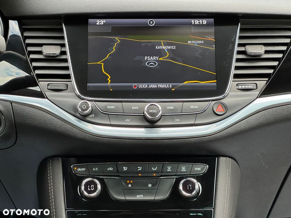 Opel Astra 1.4 T Dynamic S&S - 18