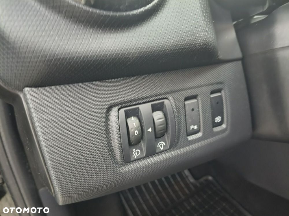 Renault Clio - 12