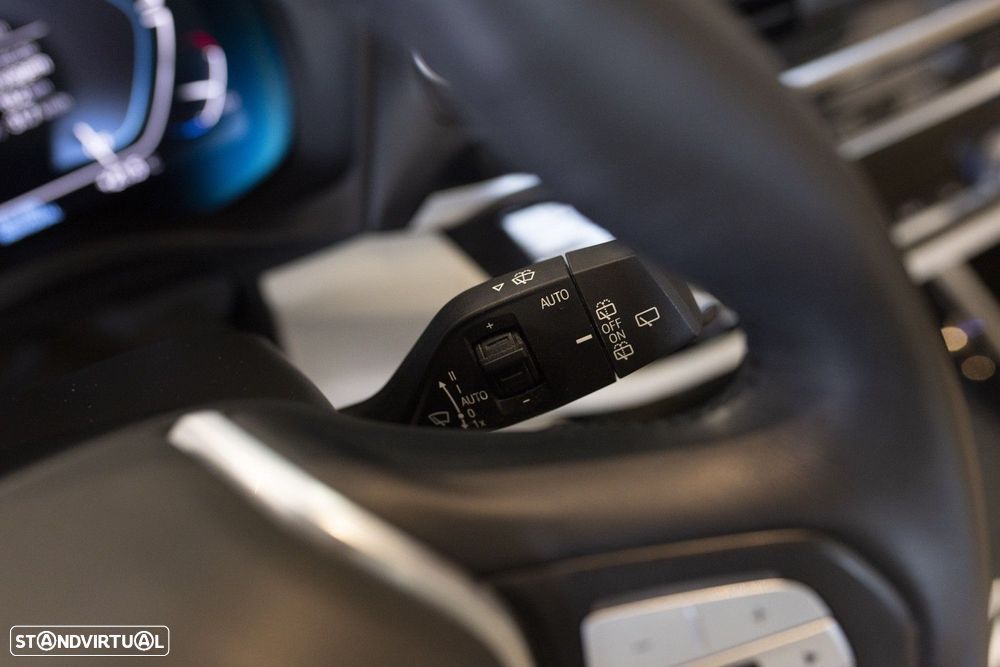 BMW iX3 Impressive - 42