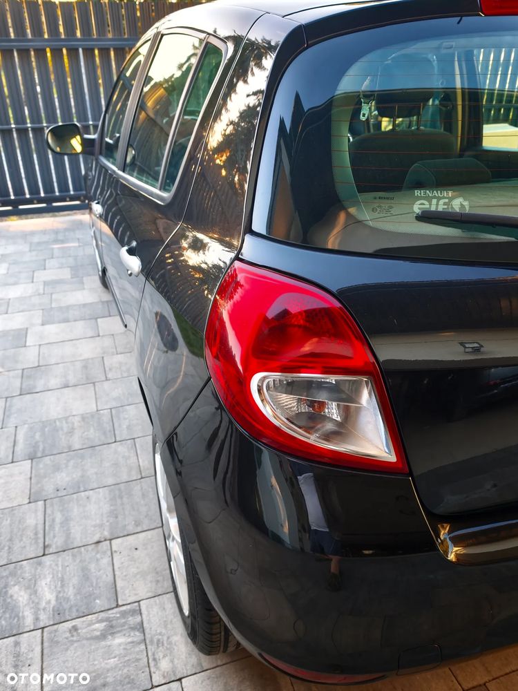 Renault Clio 1.2 16V Dynamique - 20