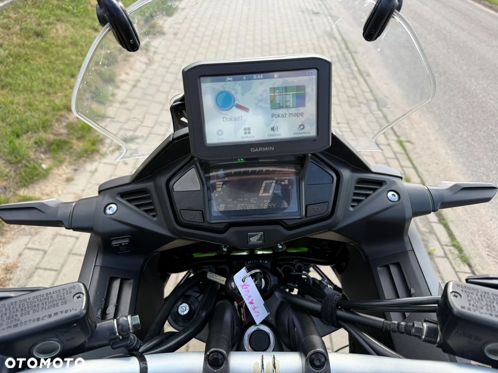 Honda VFR - 13