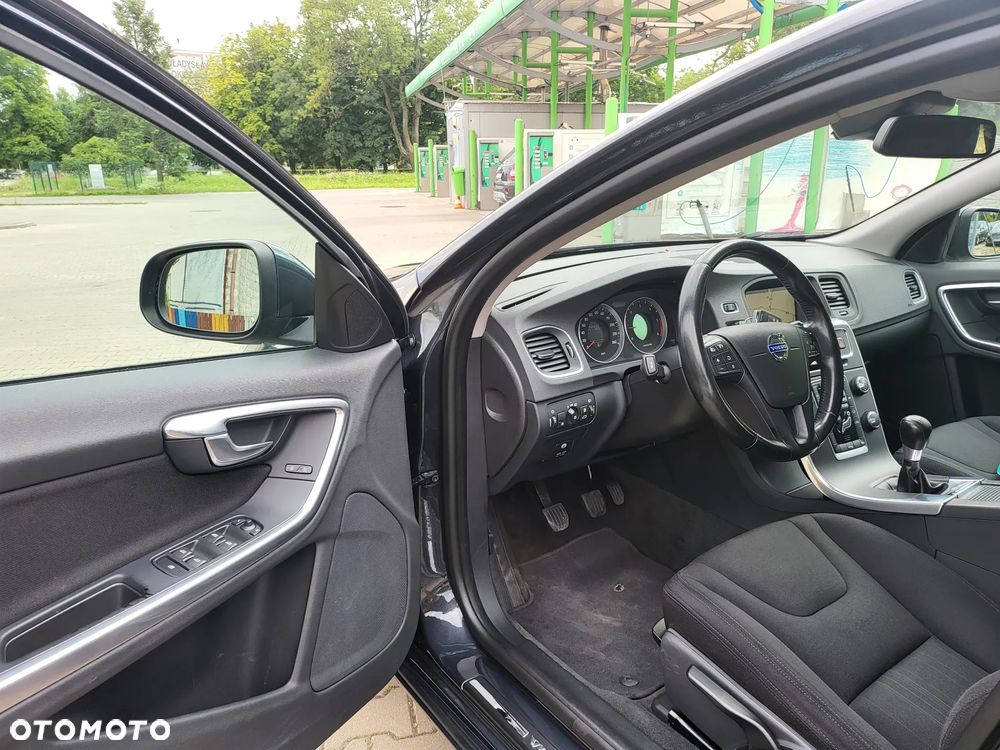 Volvo V60 - 15