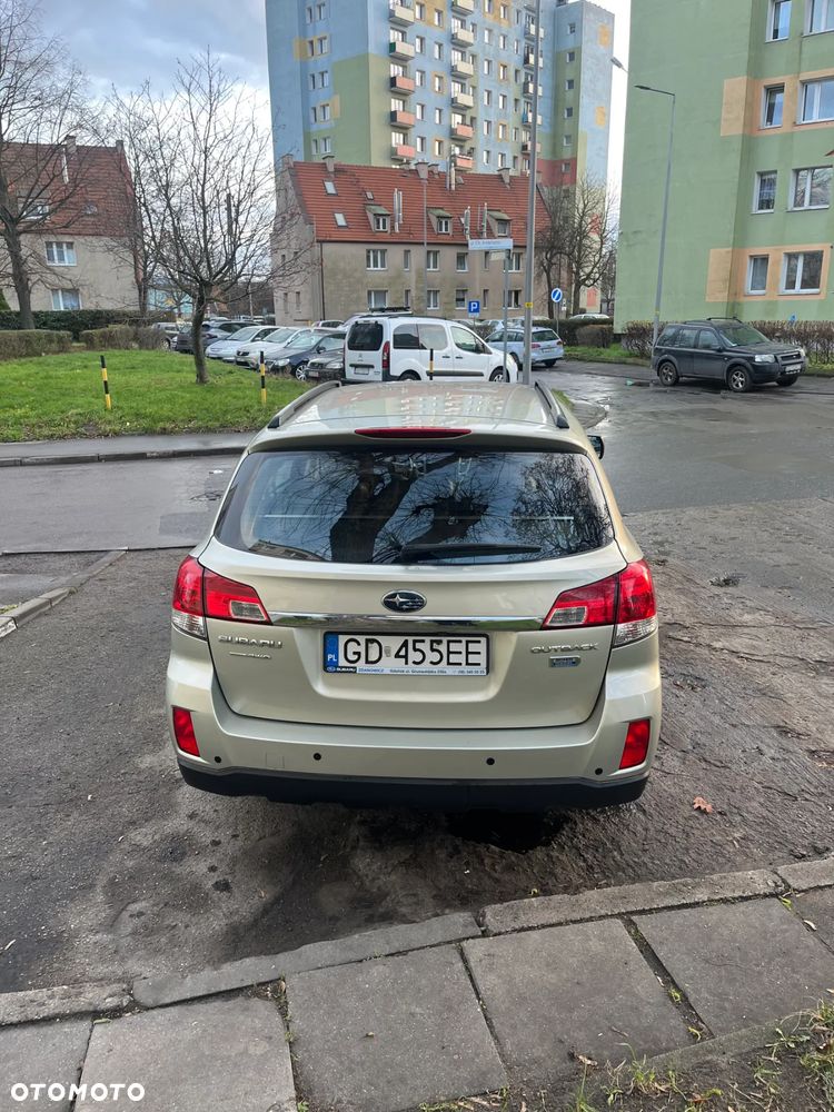 Subaru Legacy 2.0 D Comfort - 4