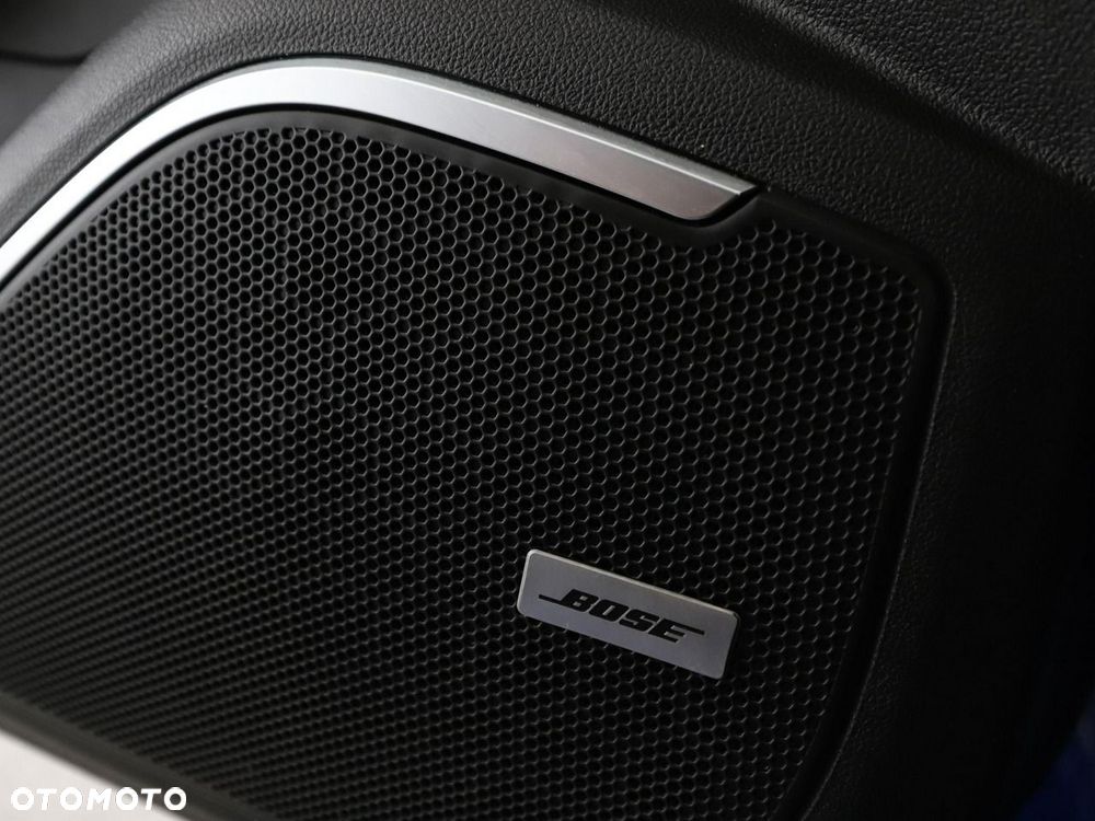 Renault Megane ENERGY TCe 205 EDC GT - 37