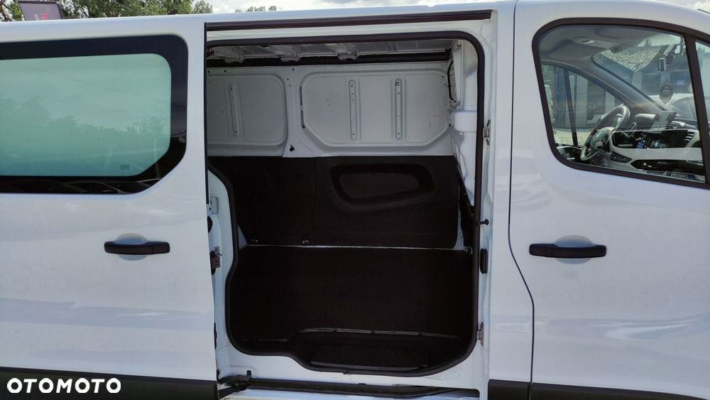 Renault Trafic - 8