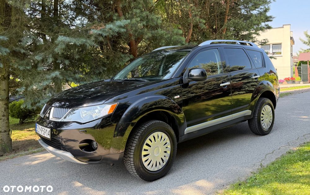 Mitsubishi Outlander 2.0 DID Intense + - 1