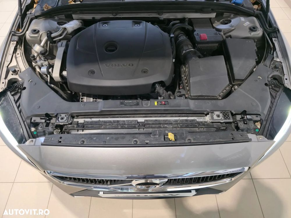 Volvo S60 T6 AWD Geartronic RDesign - 36