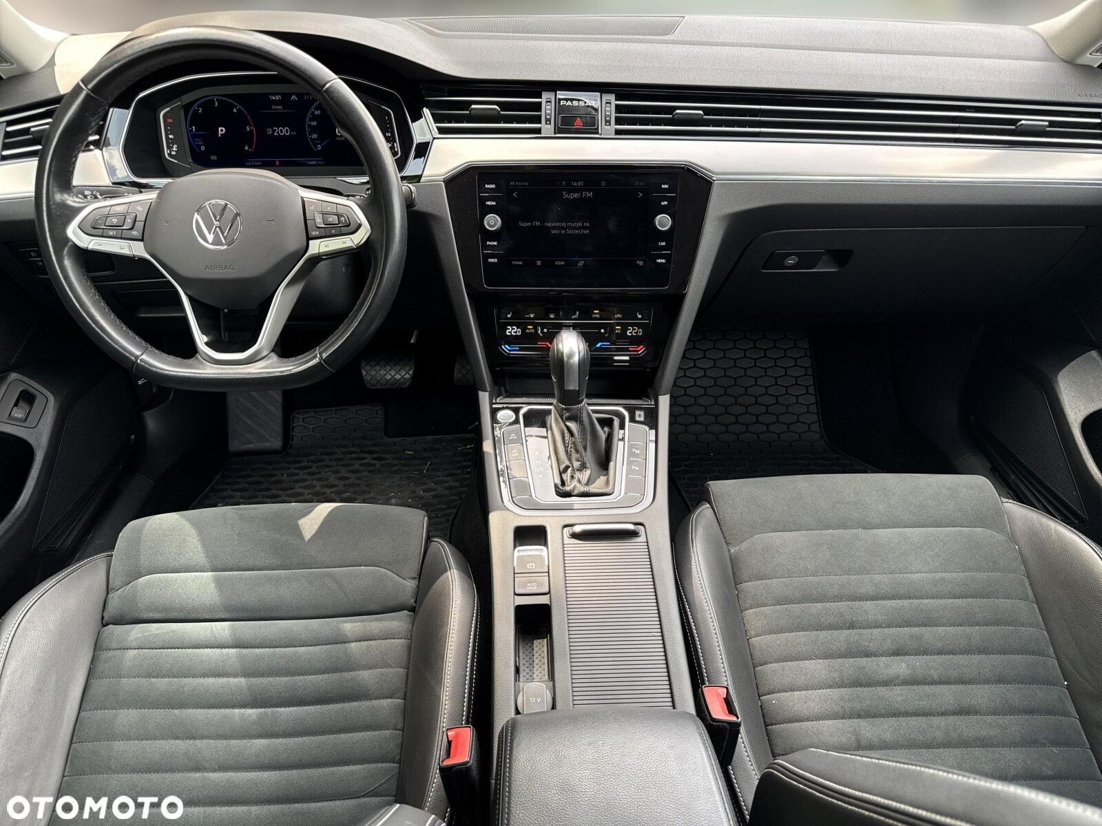 Volkswagen Passat 2.0 TDI Elegance DSG - 22