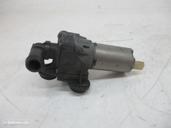 Bomba Agua Adicional Bmw 1 (E87) - 4
