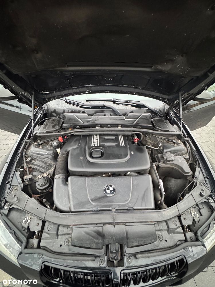 BMW Seria 3 318d - 5