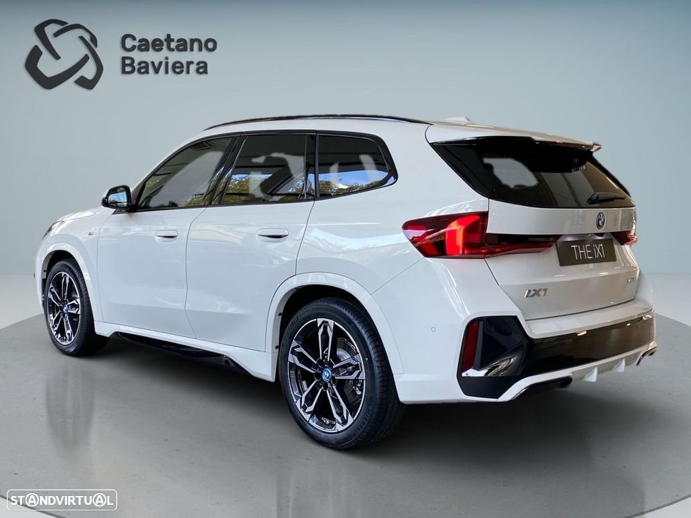 BMW iX1 xDrive30 Pack Desportivo M - 32