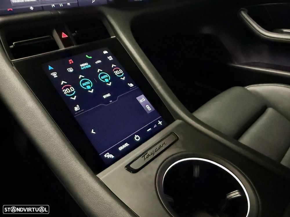 Porsche Taycan Cross Turismo - 22