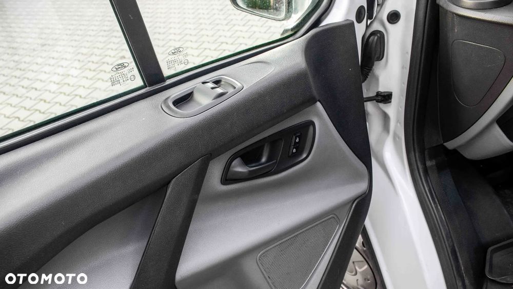 Ford Transit Custom - 14